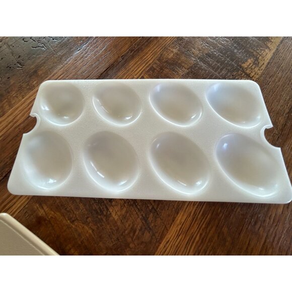Tupperware Double Deviled Egg Carrier With Lid 723 almond - Picture 6 of 8
